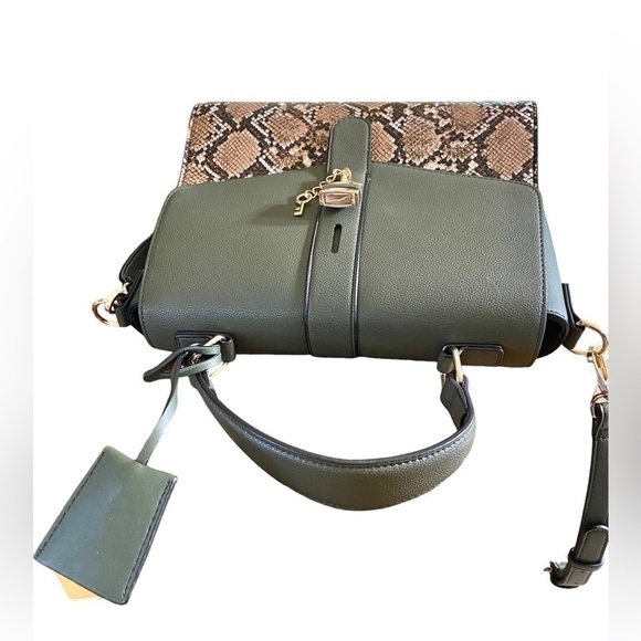 ALDO-NWOT Green/faux python Nanamarynn Satchel bag, gold hardware, 4 pockets. - Picture 6 of 11